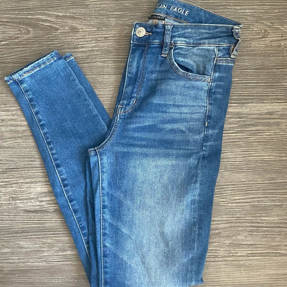 AE denim blue high rise skinny jegging